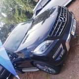 A picture of M Benz ML350 140m
