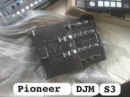 A picture of Dj equipments