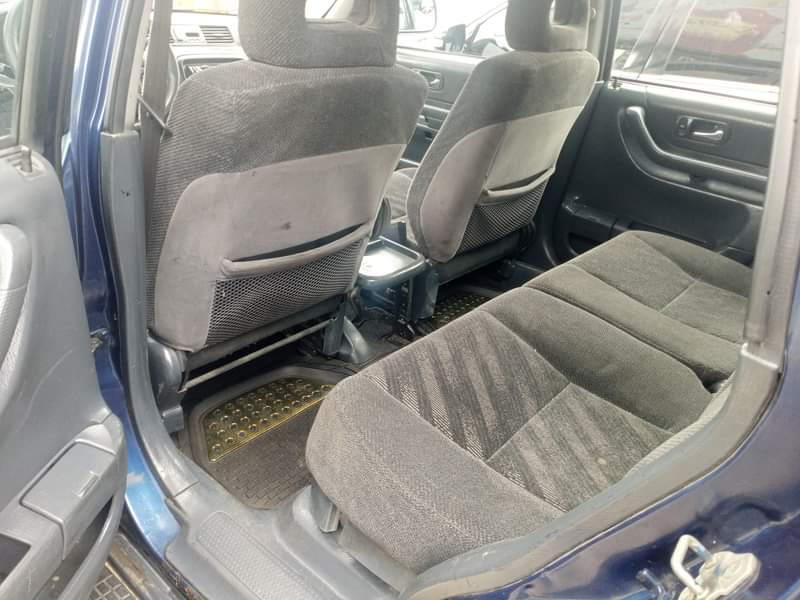 A picture of SHARP 2004 MODEL HONDA CR V Sound Engine Gear smooth