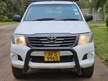 used toyota hilux