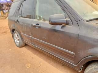 A picture of Honda CR V 05