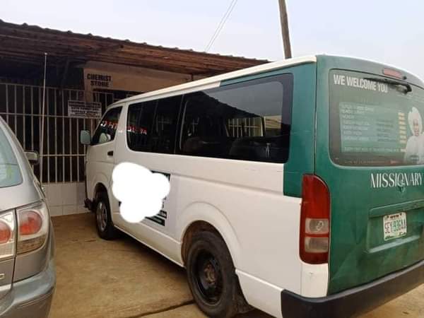 A picture of Hummer bus out for sale Price 10m Location Ikorodu Lagos
