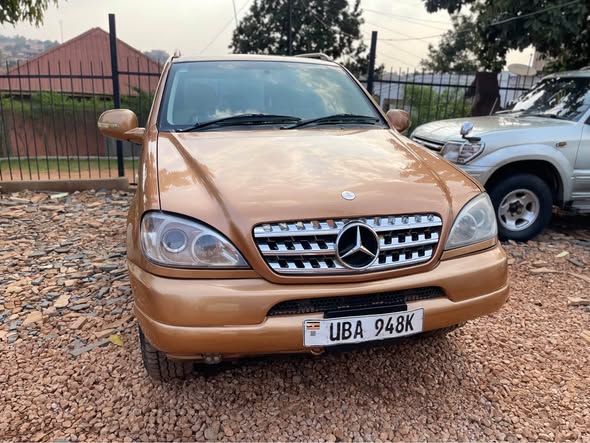 A picture of Mercedes Benz