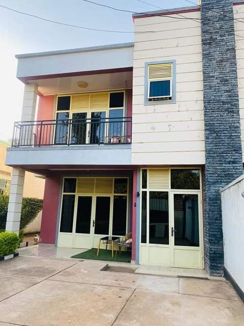 kinyinya accommodation