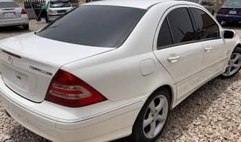 A picture of Mercedes Benz C230 Belgium standard