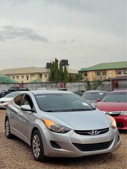 A picture of DISTRESS SALE HYUNDAI ELANTRA FOREIGN USED FULL 2013 MODEL LOCATION