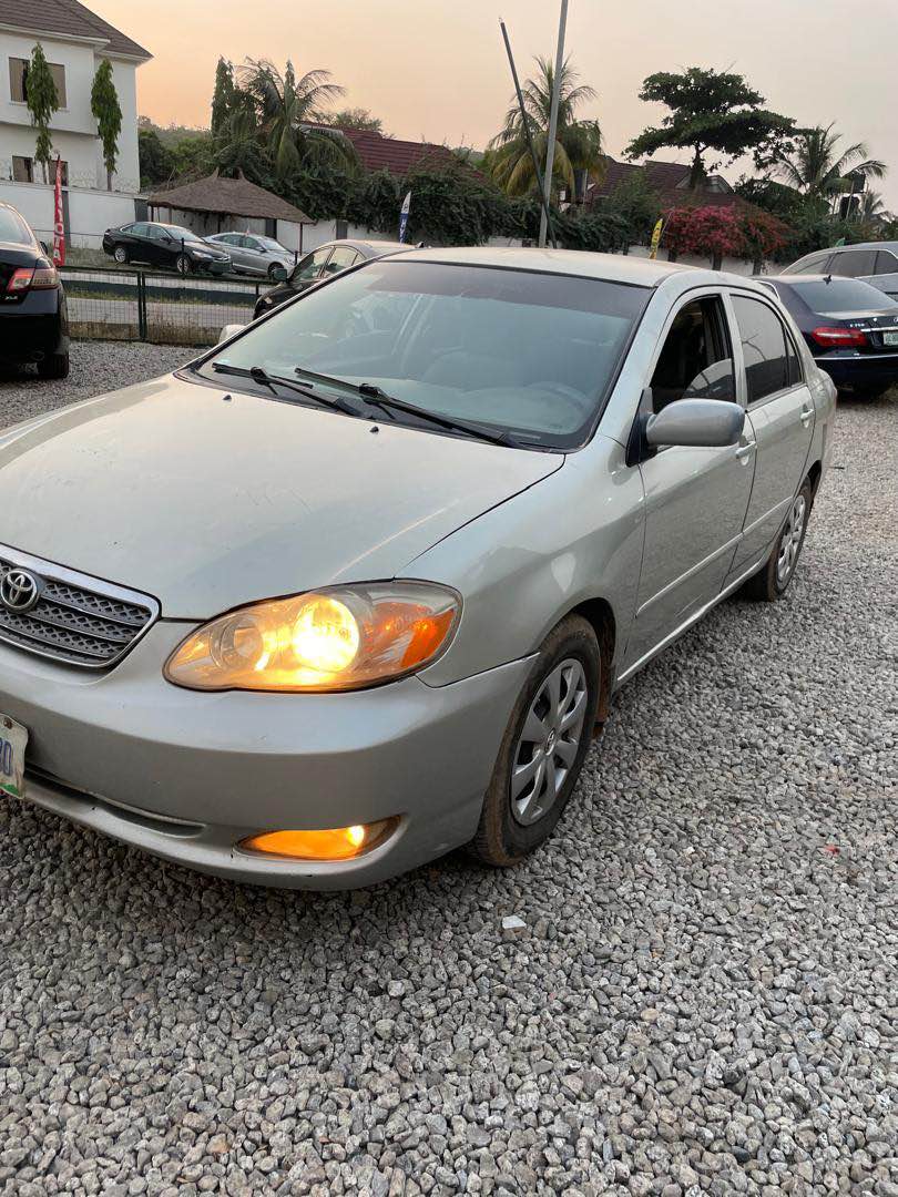 A picture of Toyota Corolla 2005