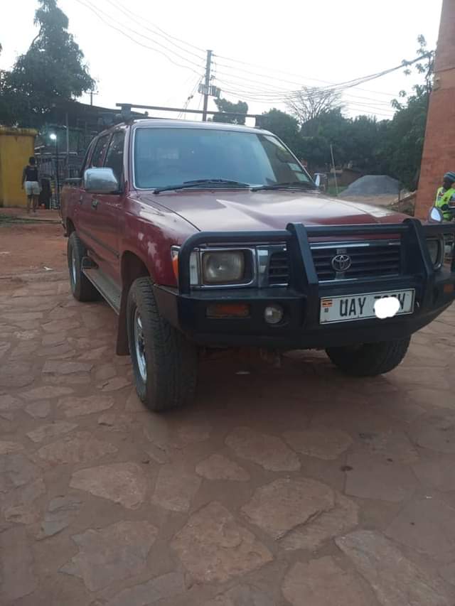 used toyota hilux