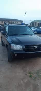A picture of NEATLY USED TOYOTA HIGHLANDER 2007 HYBRID EXTREMELY LOW FULE CONSUMPTION