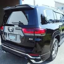 A picture of TOYOTA LAND CRUISER