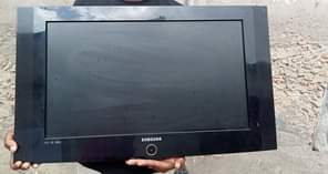 A picture of SAMSUNG FLAT NCH 32