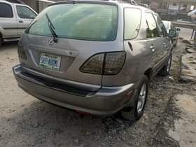 A picture of NEATLY USED LEXUS RX300 Sound Engine Smooth Gear Sweet Interior