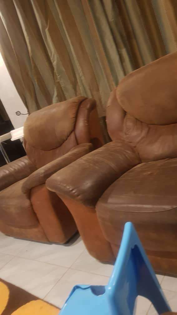 classifieds/furniture sofas