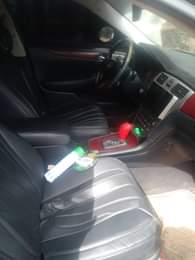 A picture of Lexus ES 330 Sound Engine and gear Neat interior Nearly