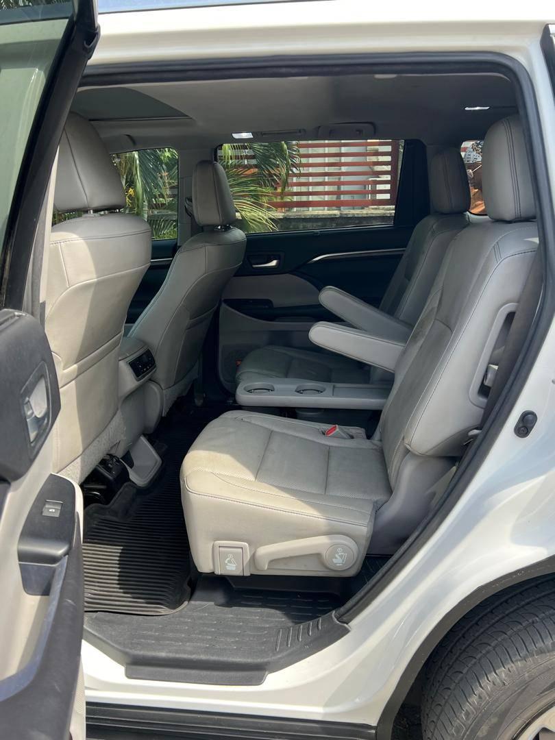 A picture of Toyota Highlander