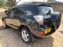 A picture of Offer Offer ya Christmas Jipatie Toyota RAV4 Kali Kwa Bei