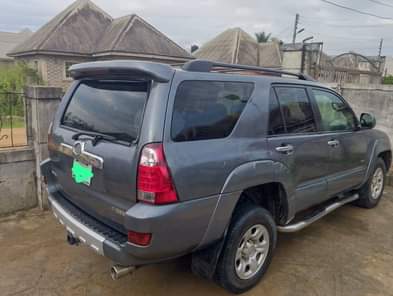 A picture of Belgium grade Toyota 4 Runner 2005 model silent engine with