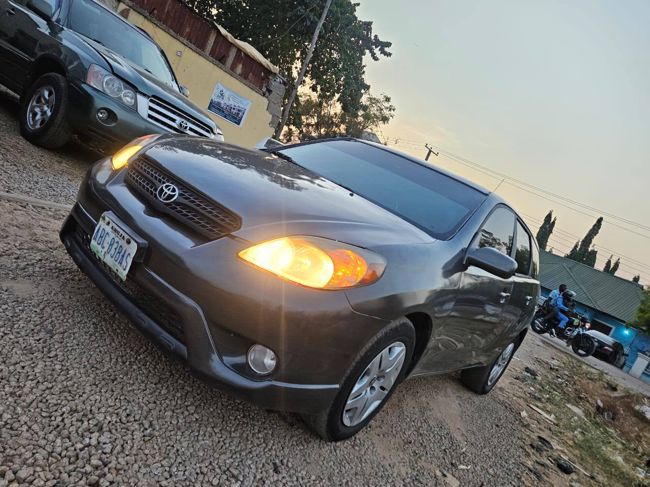 A picture of Distress Alert Toyota Matrix 2007 with Untampered engine and gear
