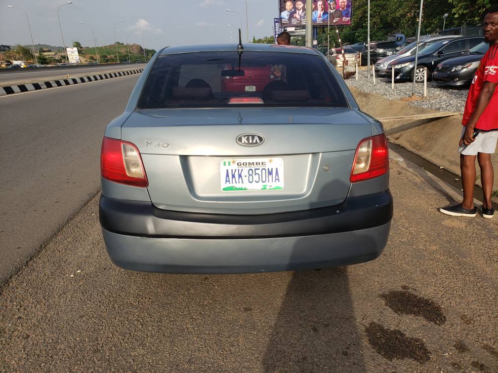 A picture of Kia Rio everything is working perfectly