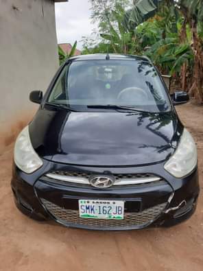 A picture of 2010 Hyundai first body everything works perfectly ok Manual drive