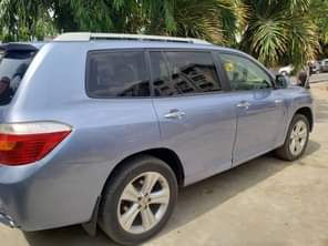 A picture of Registered but not used Sharp 2008 Toyota Highlander Limited Edition