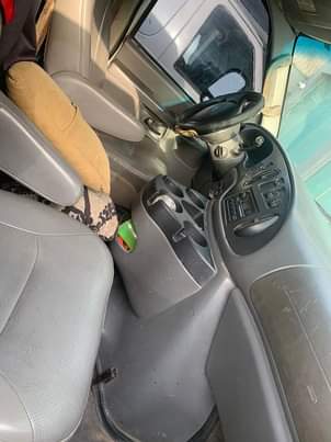 A picture of Ford 350