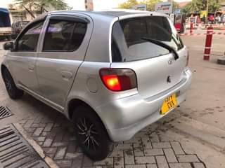 A picture of Toyota vitz piston4