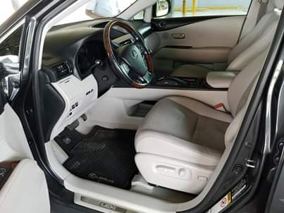 A picture of ACCIDENT FREE 1ST BODY 2010 LEXUS RX350 TOKS FULL OPTION