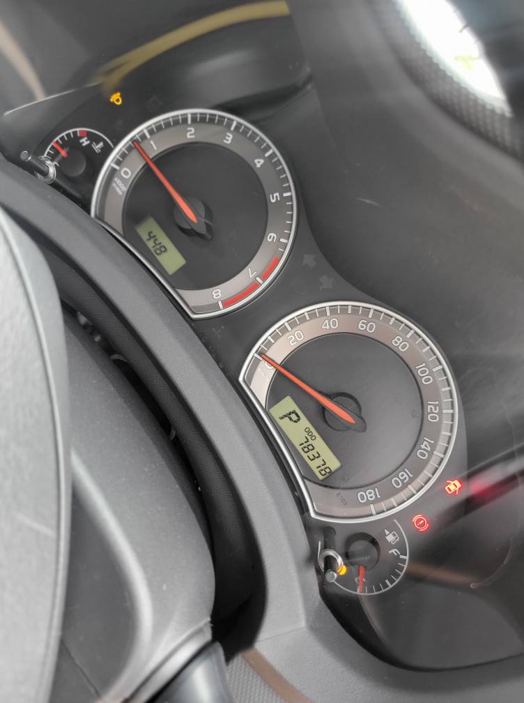 A picture of Toyota auris