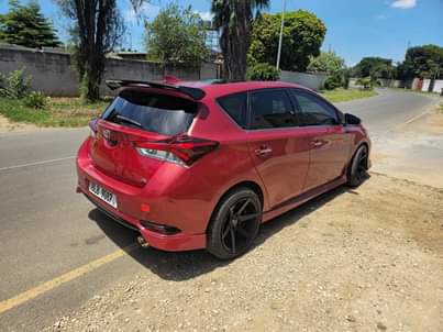 toyota auris