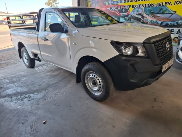 used nissan navara