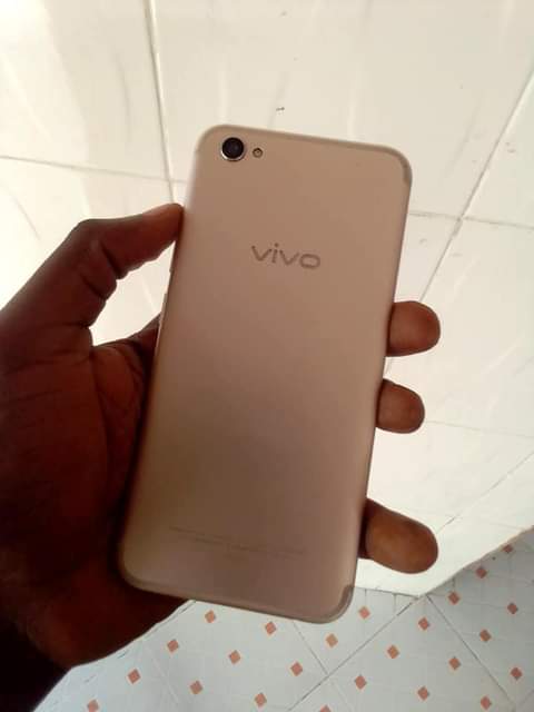 A picture of Oppo x9