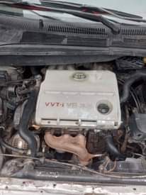 A picture of 04 Toyota Sienna 2m Location Trailer park Buyer settle 100k