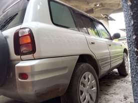 A picture of RAV4 OLD ZIPO 2 BEI MIL 9.5 TUU