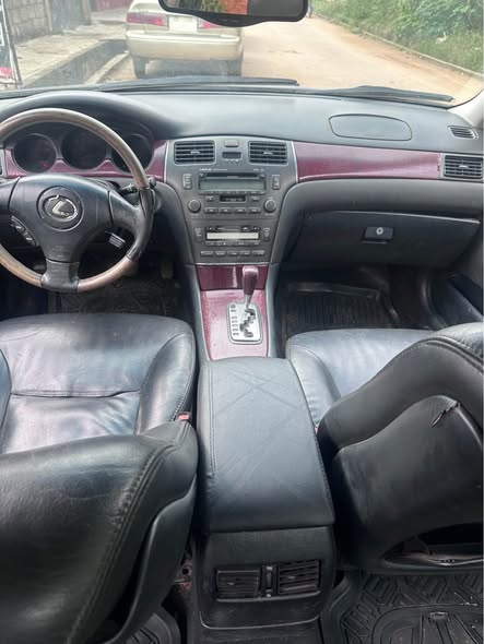 A picture of Lexus Es 330 07042702313
