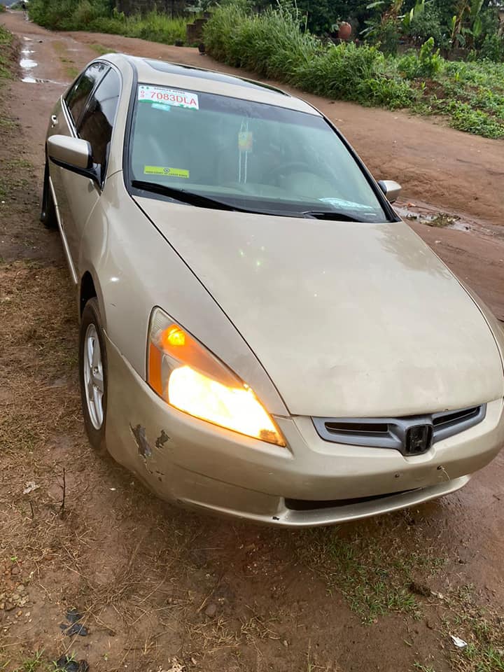A picture of 2004 HONDA ACCORD FOR SALE.