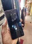 A picture of Samsung galaxy s10 clean