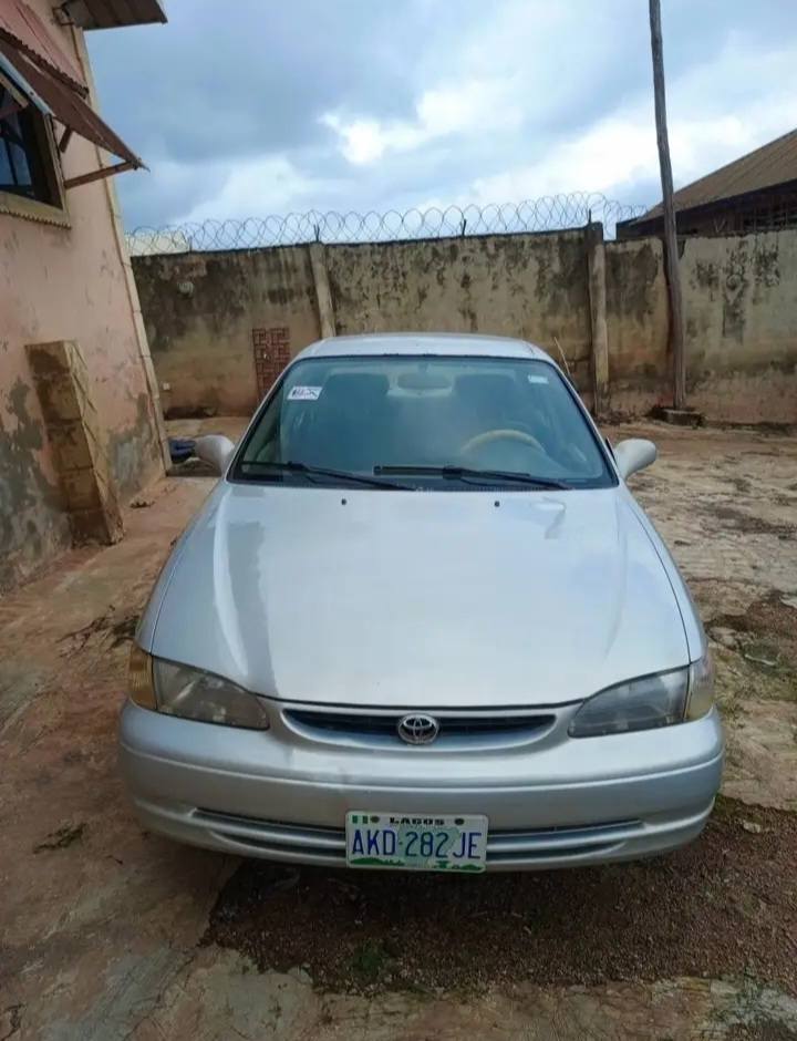 A picture of Pure fist body Toyota corolla toks.standard 3 500 000.
