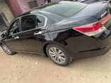 A picture of Honda Accord 2012
