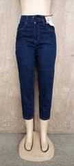 A picture of Jeans