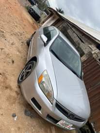 A picture of Honda accord 05