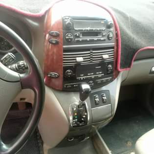 A picture of Reg 2004 2005 SIENNA XLE