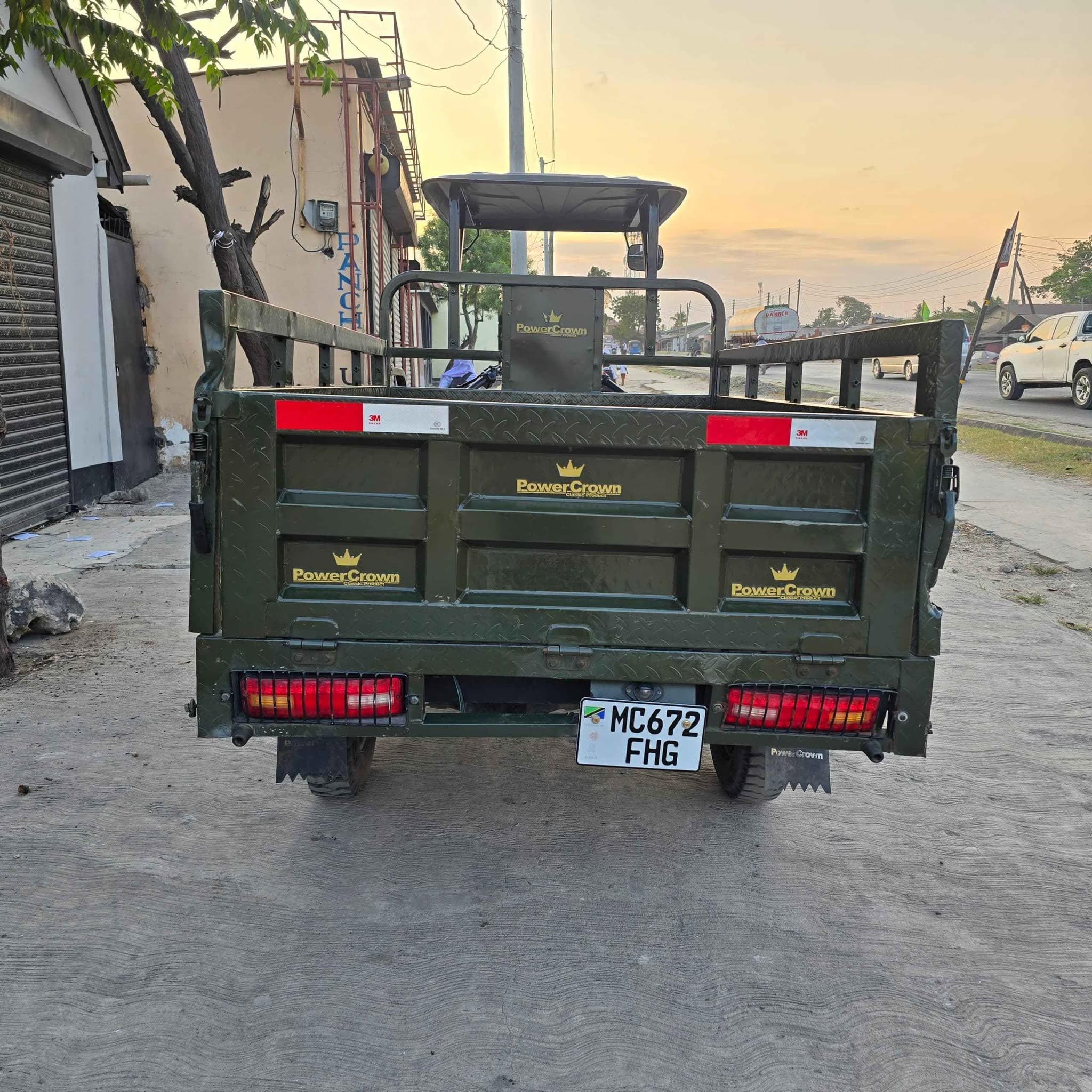 A picture of Power crown 200cc FHG CLEAN SANA BEI 5 200 000Tsh