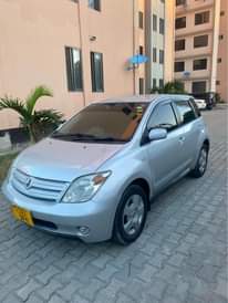 A picture of Toyota Ist