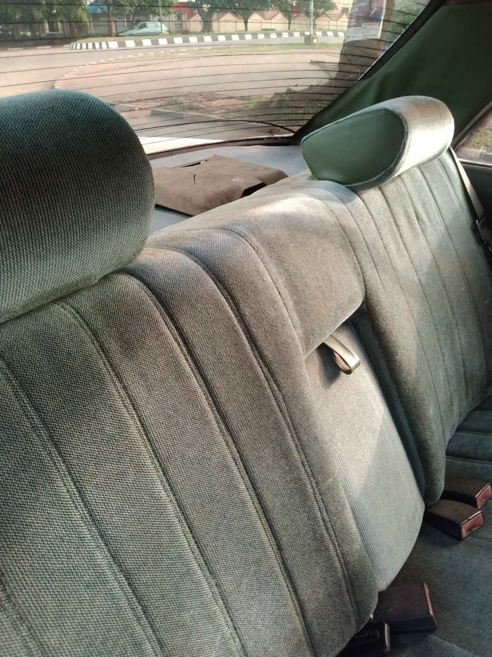 A picture of Executive Benz 200 E