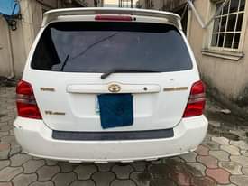 A picture of First body 05 Highlander buy and drive with small top