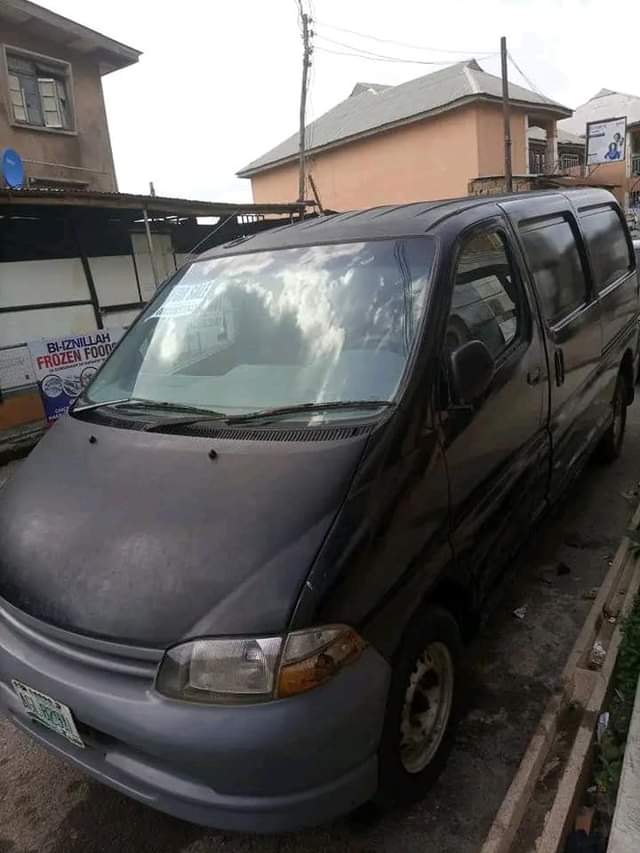 A picture of Toyota Haicse Bus for sale