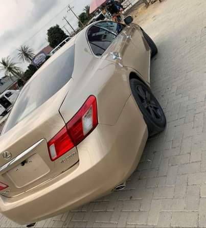 A picture of Youre fixing nothing 300k settlement Location lekki Call 09152300443