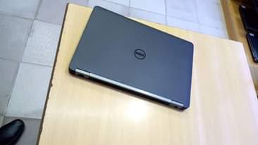 A picture of Dell 7270 i5 with 8gb Ram and 256 ssd