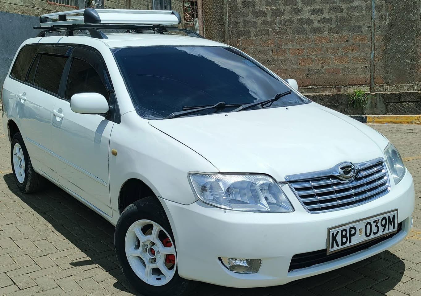 toyota fielder
